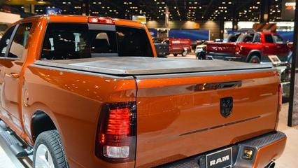 不要猛禽了!這頭"羊"太牛了!世界最強皮卡猛禽讓三分!